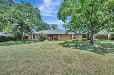 408 Chimney Hill Circle, Mansfield TX 76063