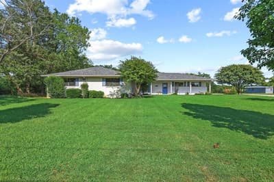 2200 S Lang Avenue, Denison TX 75020