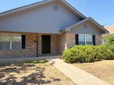 2025 Lyle Avenue, Waco TX 76708 - Photo 3