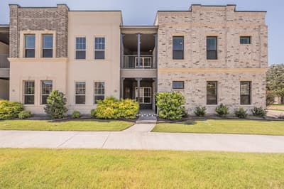 305 Sunset Lane # 102, Fort Worth TX 76114