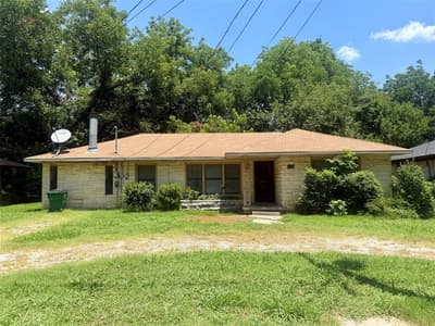 215 W Tennie Street, Gainesville TX 76240