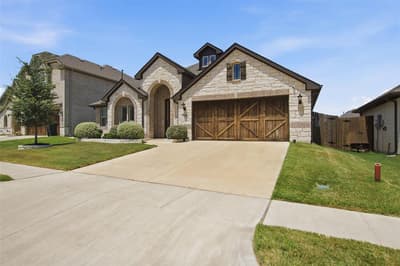 540 Ramon Street, Burleson TX 76028 - Photo 2