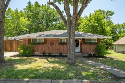 210 Hill Street, Farmersville TX 75442