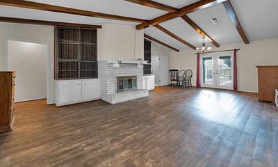 596 Saffle Road, Robinson TX 76706 - Photo 2