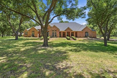 7405 Fox Fire Court, Granbury TX 76049