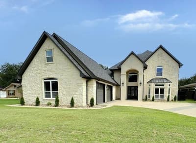 201 Casas Del Sur Street, Granbury TX 76049