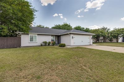 625 Park Center Boulevard, Saginaw TX 76179