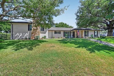 47 Bounty Road E, Benbrook TX 76132