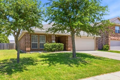 2712 Mockingbird Street, Royse City TX 75189