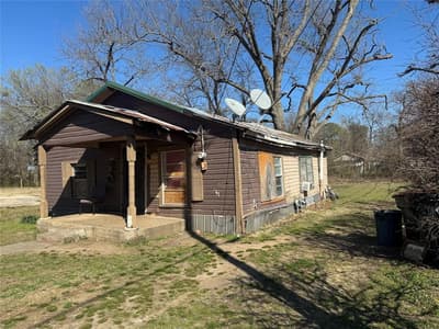 655 SE 5th Street SE, Paris TX 75460