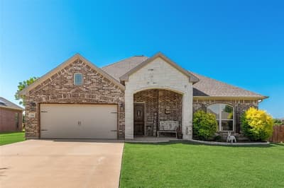 704 Carmen Ana Avenue, Grandview TX 76050