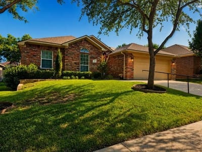 4919 Saddlehorn Drive, Arlington TX 76017