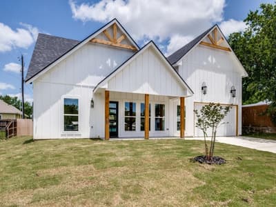204 W Collins, Decatur TX 76234