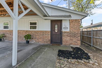 5117 Curzon Avenue, Fort Worth TX 76107