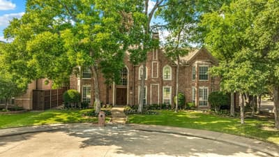 5227 Lincolnshire Court, Dallas TX 75287