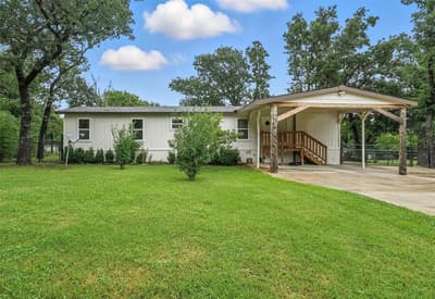 525 Surrey Lane, Burleson TX 76028