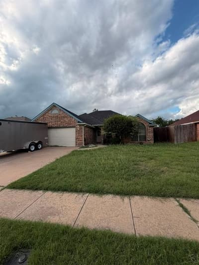 1012 porter place, Sanger TX 76266