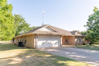 1193 County Road 318, Glen Rose TX 76043 - Photo 4