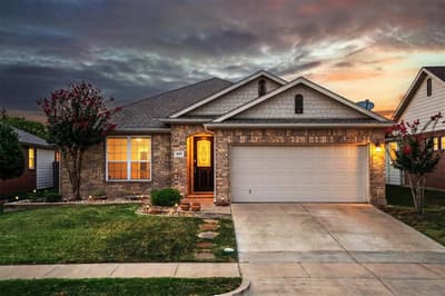 499 Grayson Lane, Lake Dallas TX 75065