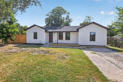 1004 Parker Street, Fort Worth TX 76112