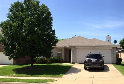 1061 Silver Spur Lane, Fort Worth TX 76179