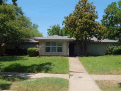 3577 Merrell Road, Dallas TX 75229