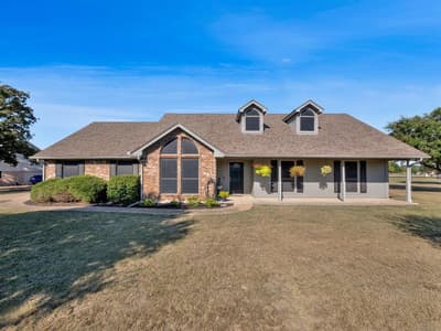 1020 Oak Hollow Lane, Combine TX 75159