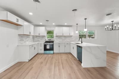 861 Woodcrest Drive, Hurst TX 76053