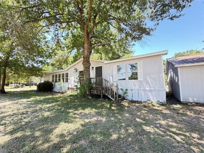 1010 Glen Brook Drive, Pecan Hill TX 75165