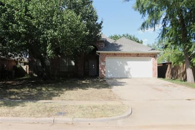 4710 Lincolnshire Drive, Grand Prairie TX 75052