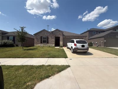 804 Shire Avenue, Haslet TX 76052