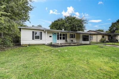 802 E Dallas Street, Mansfield TX 76063