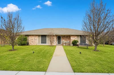 1519 Rocky Point Drive, Lewisville TX 75077