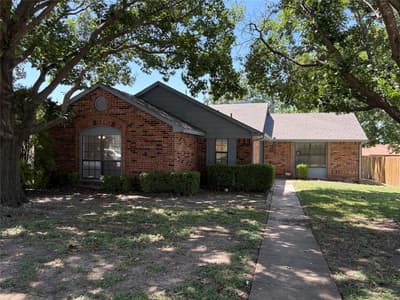 1362 Southridge Drive, Lancaster TX 75146