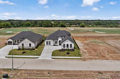 977 Bandon Dunes Drive, Fort Worth TX 76028 - Photo 3