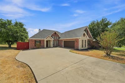 3117 Preston Club Drive, Sherman TX 75092 - Photo 2