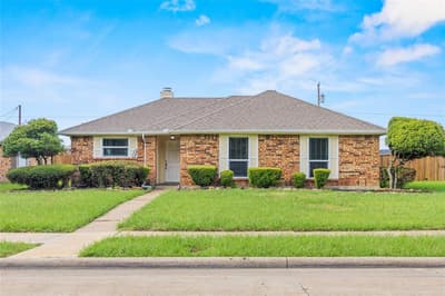 2217 Rockbluff Drive, Rowlett TX 75088