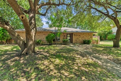801 Waynelee Drive, Lancaster TX 75146