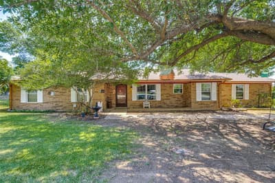 906 Clearview Street, Krum TX 76249