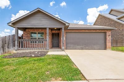 3001 San Martin Drive, Arlington TX 76010