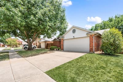 1428 Thistlewood Lane, Grapevine TX 76051 - Photo 2