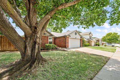 1428 Thistlewood Lane, Grapevine TX 76051 - Photo 3