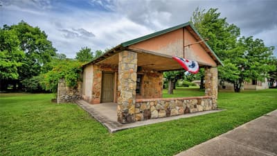 408 S Broad Street, Saint Jo TX 76265