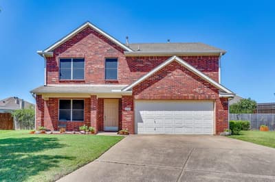 613 Cessna Court, Saginaw TX 76179
