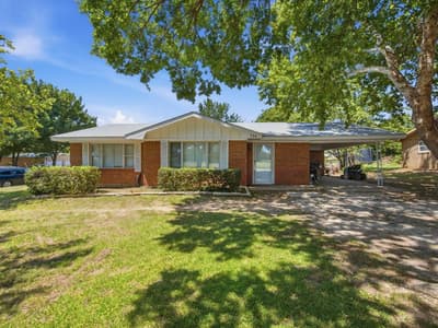 714 Decatur Street, Bowie TX 76230