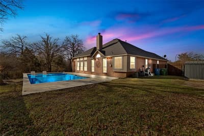 403 Lochwood Circle, Lake Dallas TX 75065