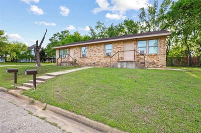 701 W Hull Street # 2, Denison TX 75020