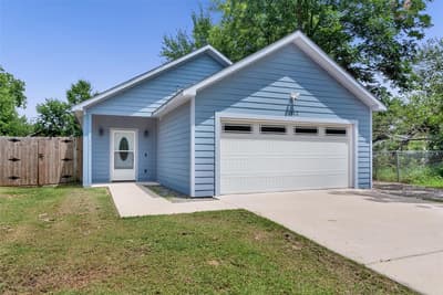 1312 Elm Street, Bonham TX 75418
