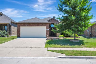 545 Wild Ivy Trail, Fort Worth TX 76052