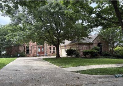 2104 Mossy Oak Drive, Irving TX 75063